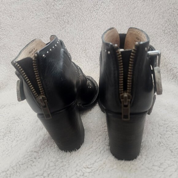 freebird violet sandals